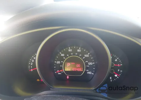 2014 Kia Soul z USA, uszkodzony, nr VIN KNDJN2A2XE7724018